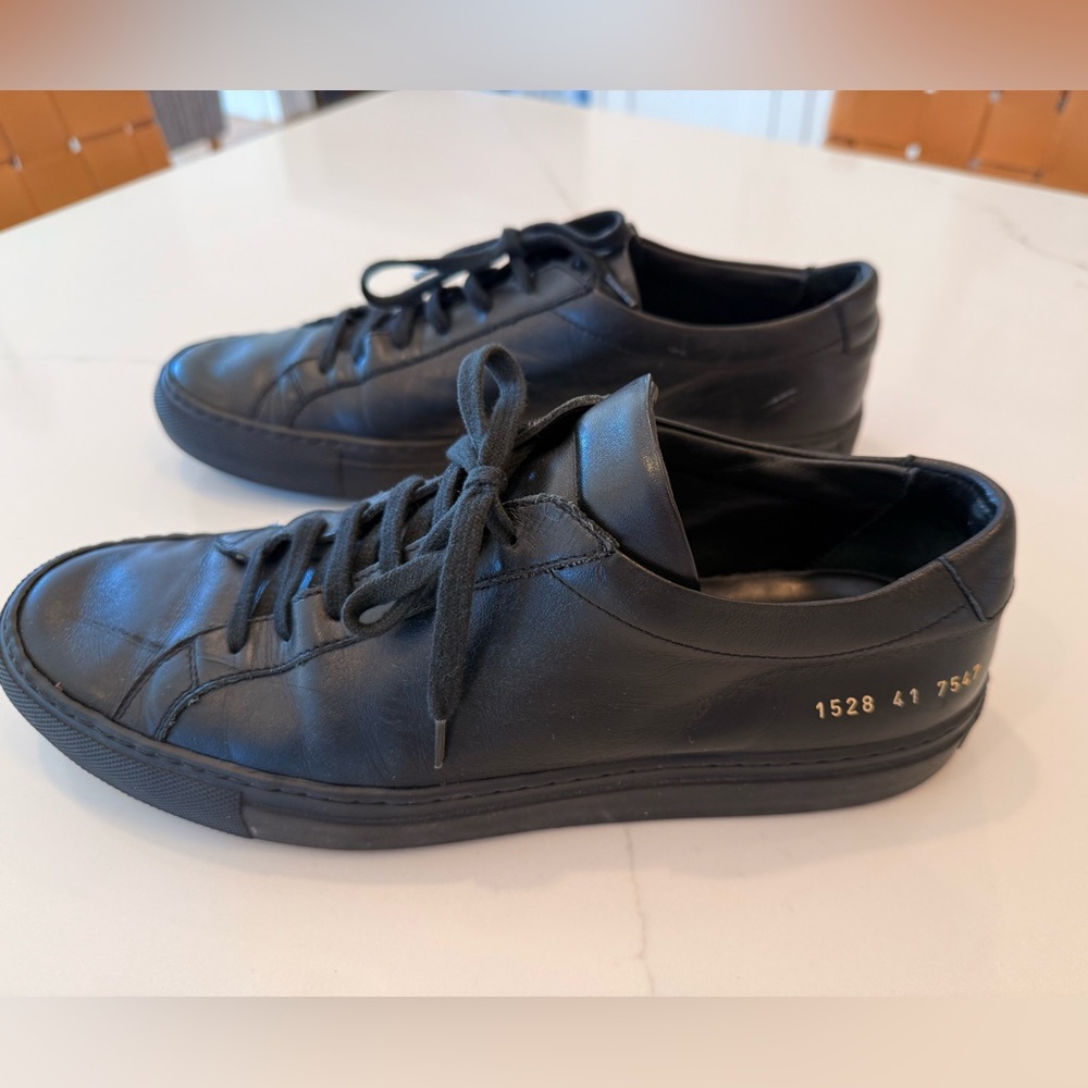 Men's Black Common Projects Leather Achilles Low-Top Sneakers size 8.5 - Picture 2 of 4